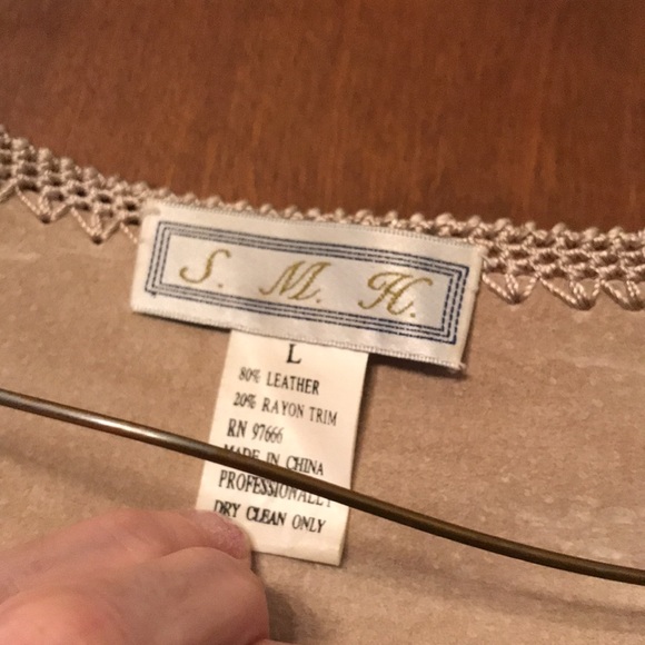 Large Beige leather vest with rayon trim & buttons . - Picture 2 of 5